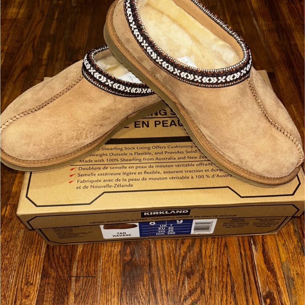 NWB KIRKLAND SIGNATURE Unisex Men's Women's  Shearling Slippers Mens 8 Womens 9